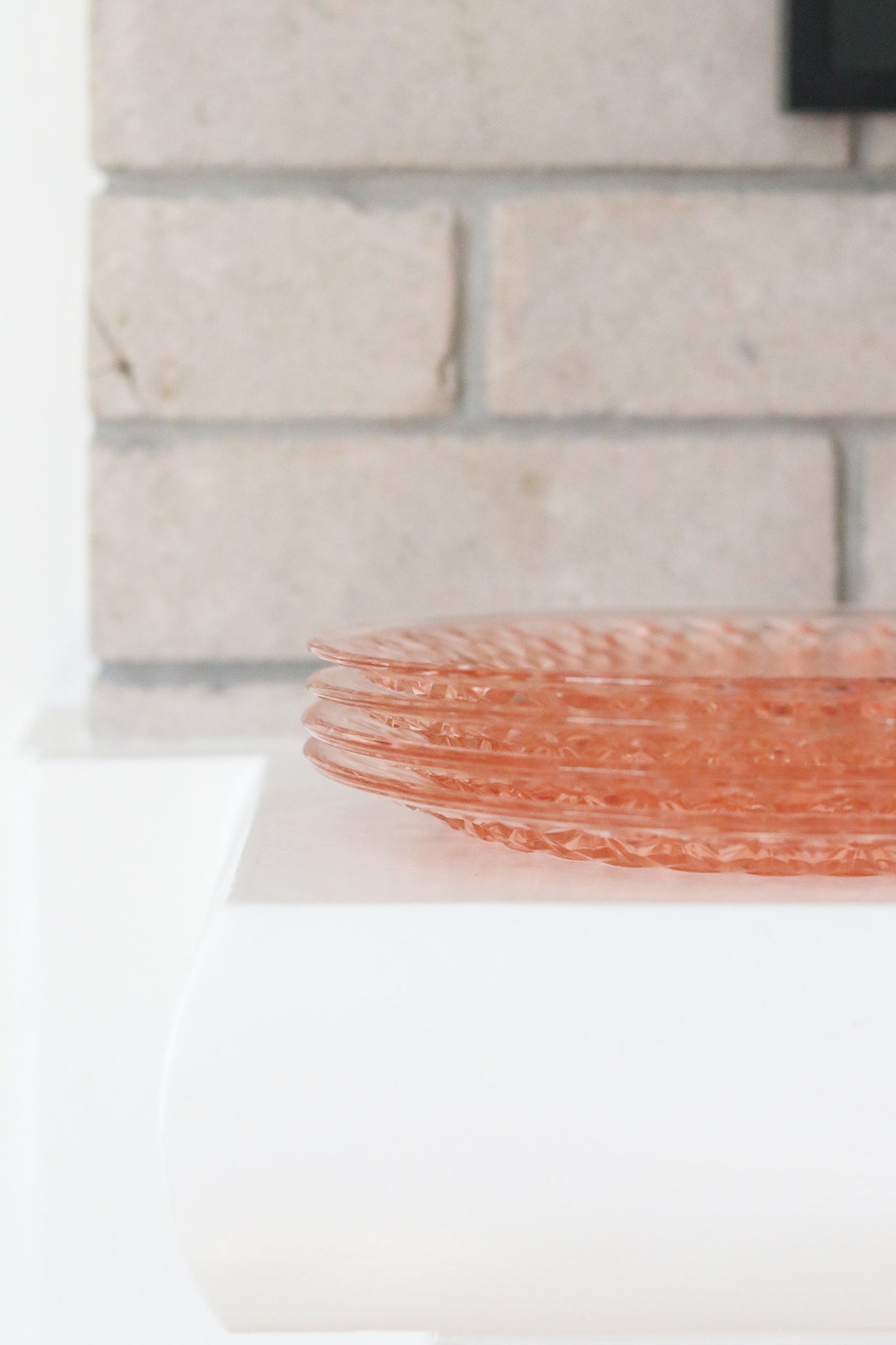 Pink Depression Glass Plates (4pc)