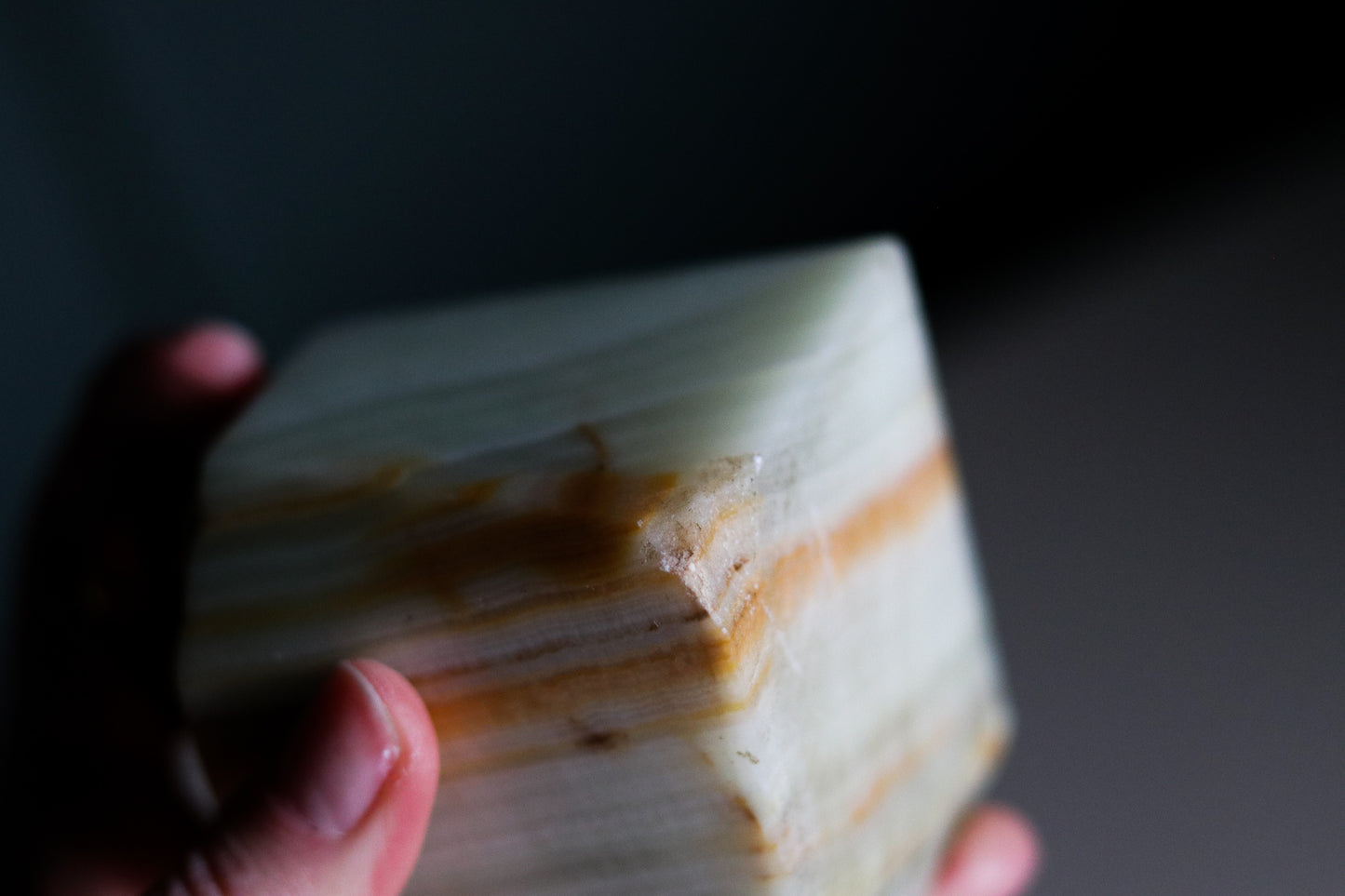 Onyx Table Lighter